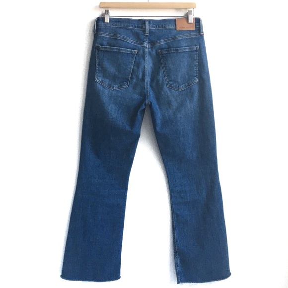 Citizen of Humanity Isola Bootcut Ankle Cropped Raw Hem Jeans Light Wash Size 28 - Picture 5 of 17